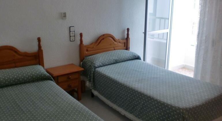 Pension Las Palmas - Photo3