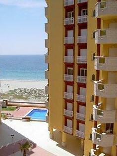 Apartamentos Turisticos Playa Principe - Photo2