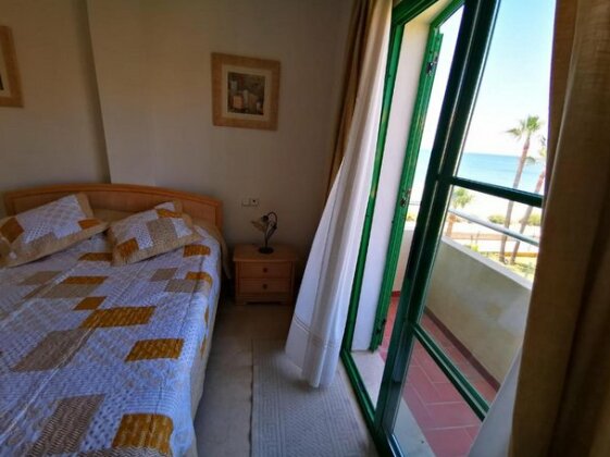 Beach Diamond Casares - Photo4