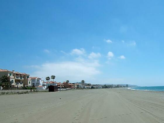 Interhome - El Diamante - Photo2