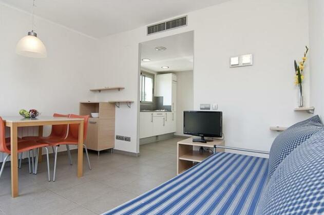 Castellmar Apartments - Photo3