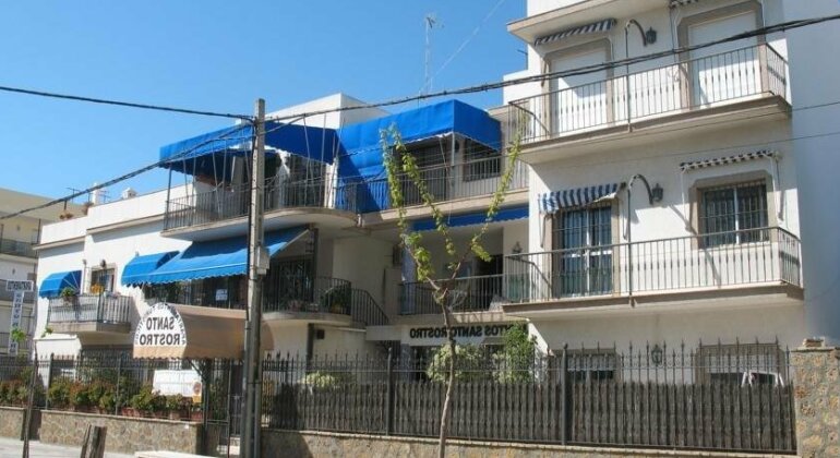 Apartamentos Turisticos Santo Rostro - Photo5