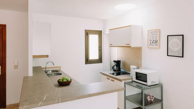 Lemar Apartments - Photo3