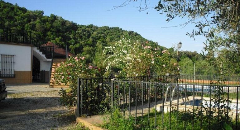 Casas Rurales La Colina