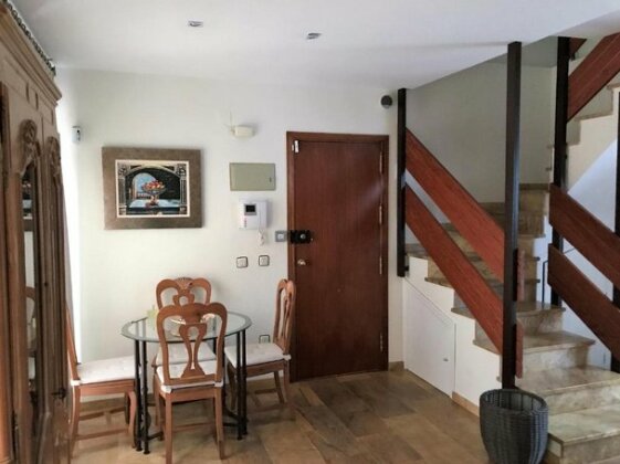 Duplex con patio junto al centro - Photo4
