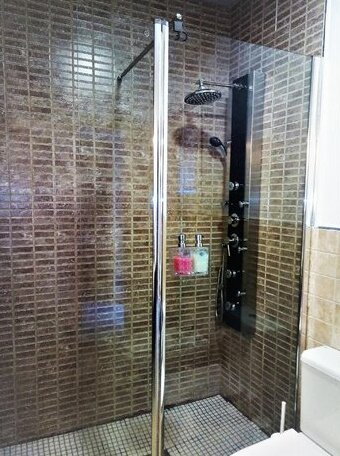 Elegant Accommodation In Old Helmet - Photo3