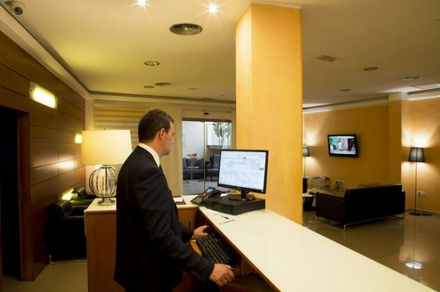 Hotel Cordoba Centro - Photo5