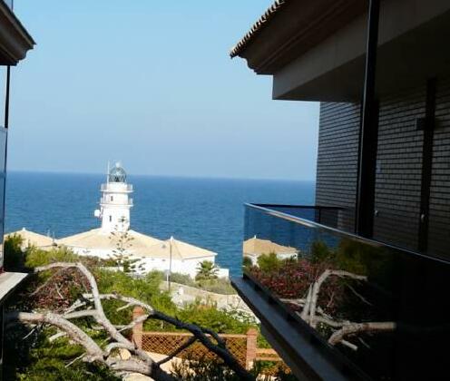 Aparthotel El Faro - Photo2