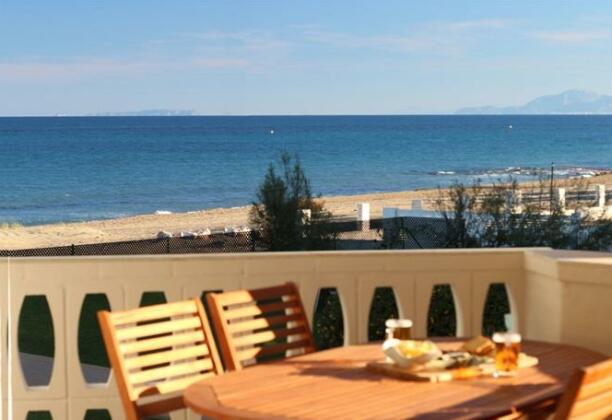 Apartamentos Oliver Playa - Photo2