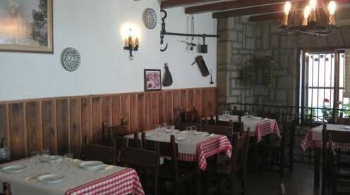 Hostal Restaurante El Chato - Photo5