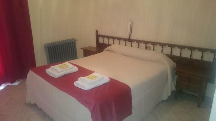 Hostal Restaurante el cruce El Padul - Photo4