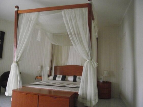 Ampuria Inn Hotel - Photo4