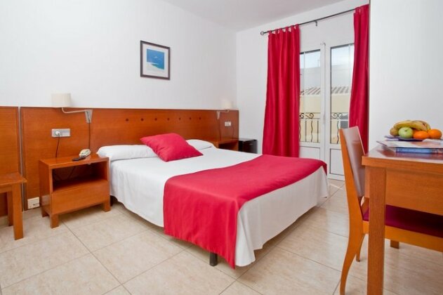 Hostal Jeni & Restaurant - Photo4