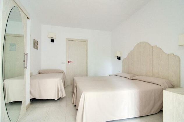 Hostal Capri Es Pujols