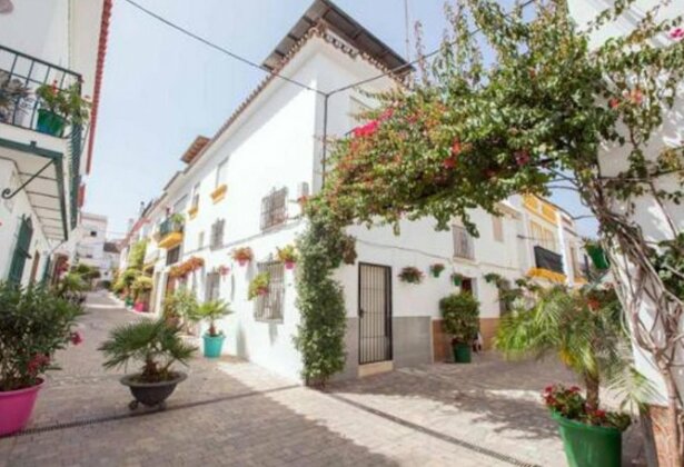Aparment in Estepona by the beach for up to 5 Close to Puerto Banus
