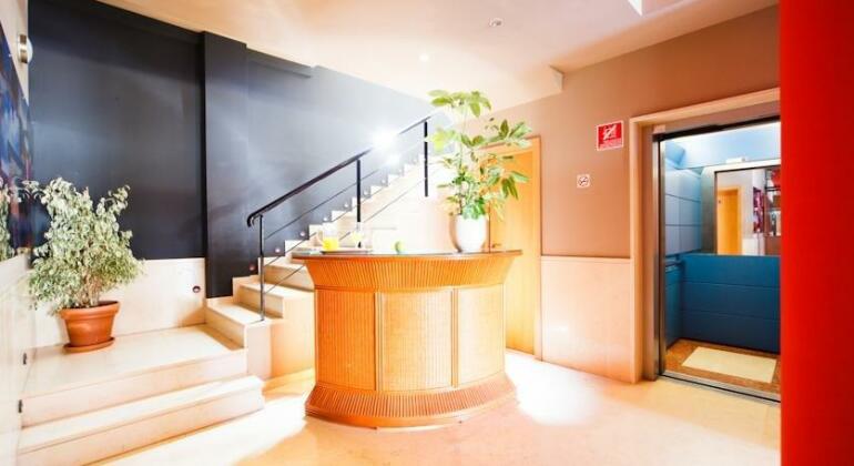Aparthotel Autosole Estepona - Photo2