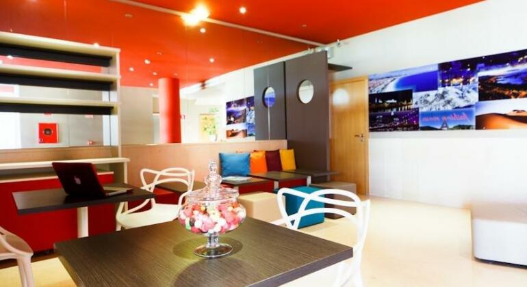 Aparthotel Autosole Estepona - Photo3