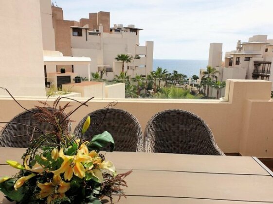 Beach Front Penthouse with Own Pool BP8B - Photo2