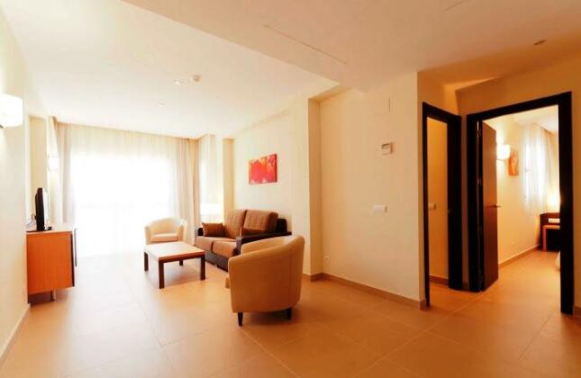 Isdabe Complejo Residencial Estepona - Photo5