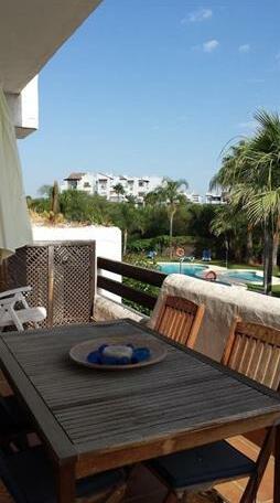 Triangulo Pool View - Photo3