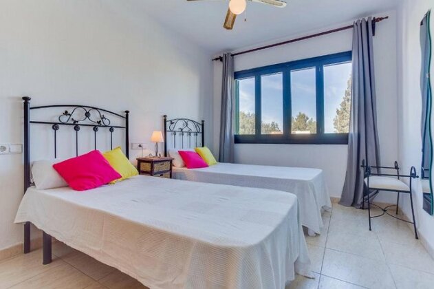 Porto Colom villa with pool x 10 people - Photo4