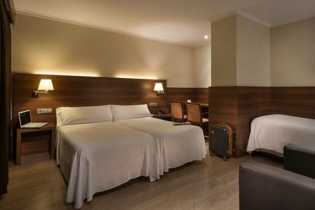 Ibis Styles Figueres Ronda - Photo4