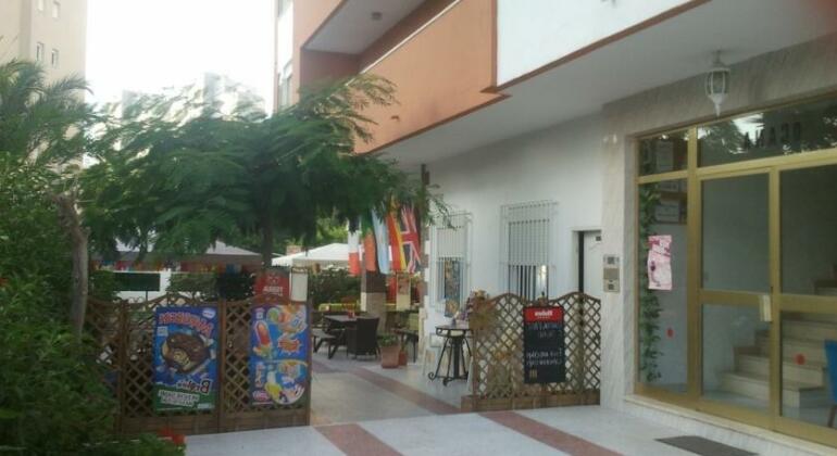 Apartamentos Ocana - Photo2
