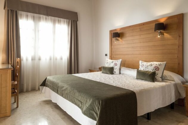 Hotel Melva Suite - Photo5