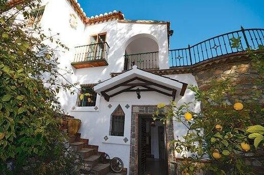 Calera - Photo2