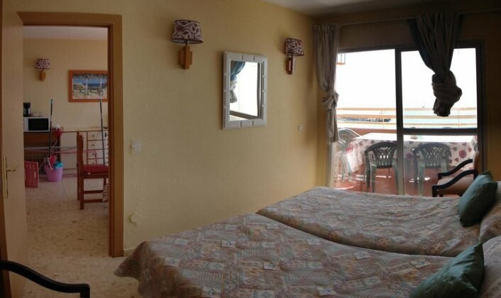 Apartment With One Bedroom In Fuengirola With Wonderful Sea View Pool Acces - Photo2