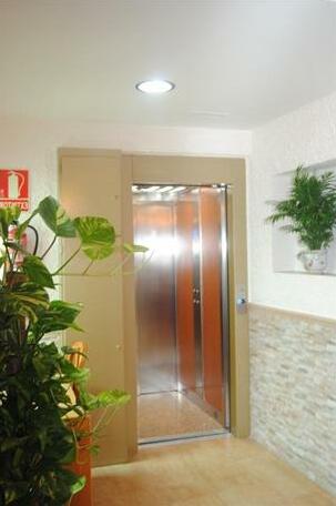 Hostal Costabella - Photo3