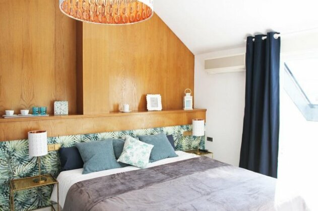 Hugo Beach Hotel - Photo3