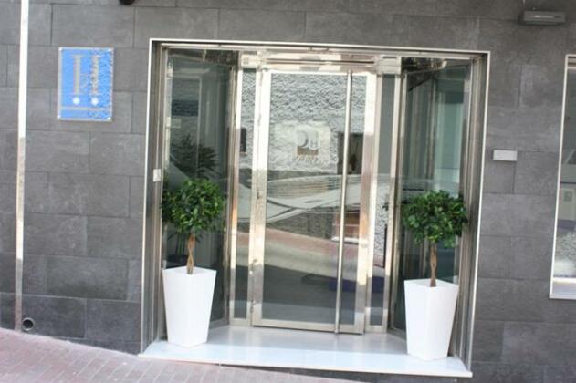 Hostal Cervantes Playa - Photo2