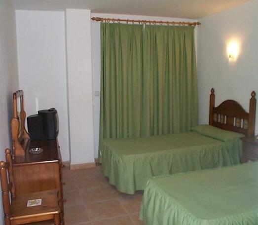 Hostal Cortes Garrucha - Photo4