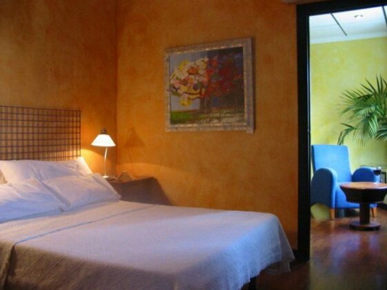 Hotel Tikar - Photo2