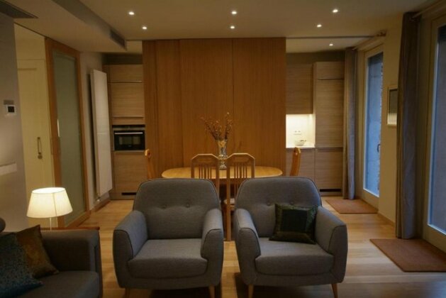 Beautifully furnished luxury apartment in Barri Vell Girona - Photo2