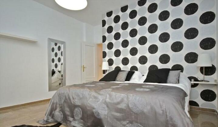 Friendly Rentals Star - Photo2