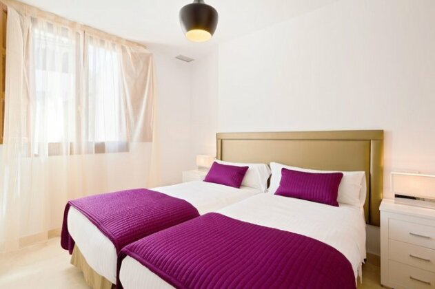 Habitat Suites Gran Via - Photo4