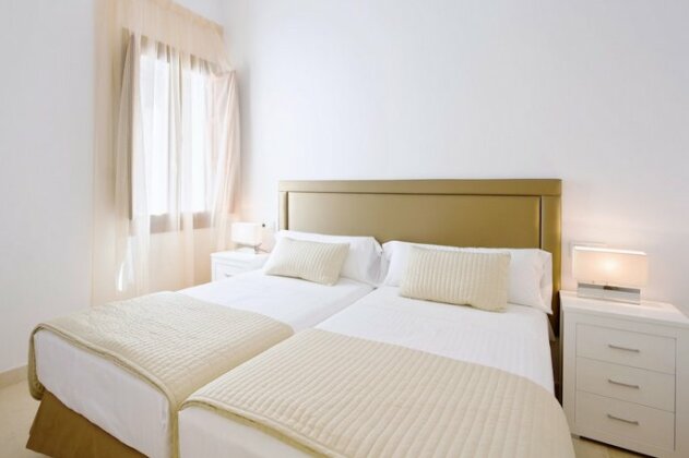 Habitat Suites Gran Via - Photo5