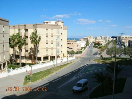 Apartment With 2 Bedrooms in Guardamar del Segura With Wonderful sea View Furnished Terrace and Wi