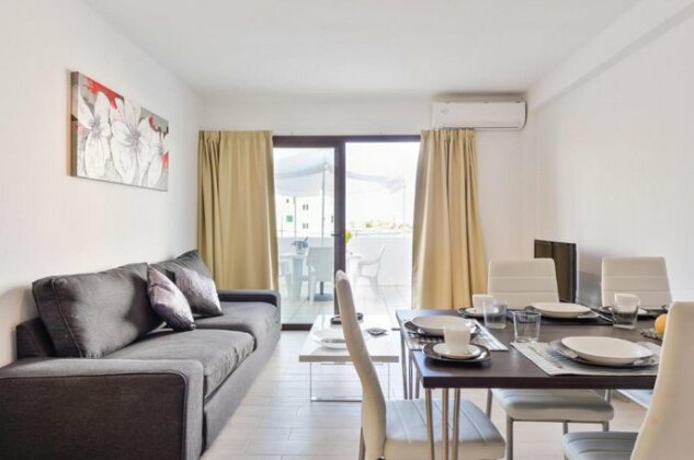 Apartamentos Esmeralda Ibiza - Photo2