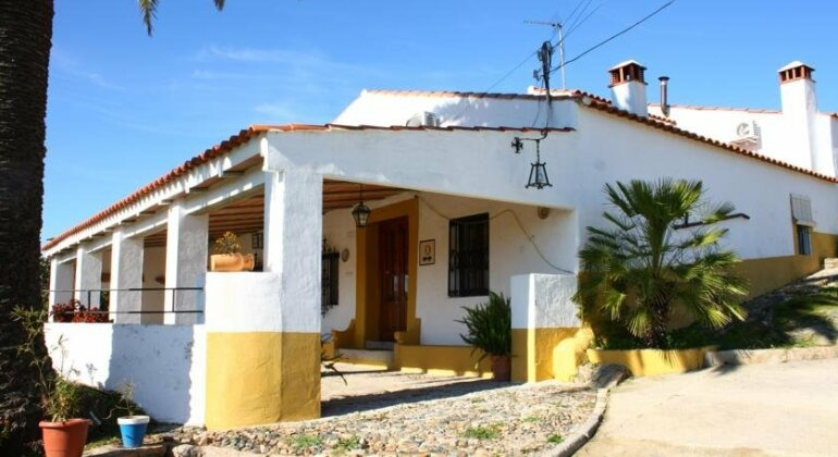 Casa Rural La Zafrilla