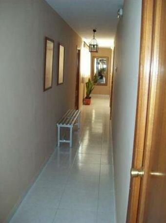 Hostal Victoria La Carlota - Photo2