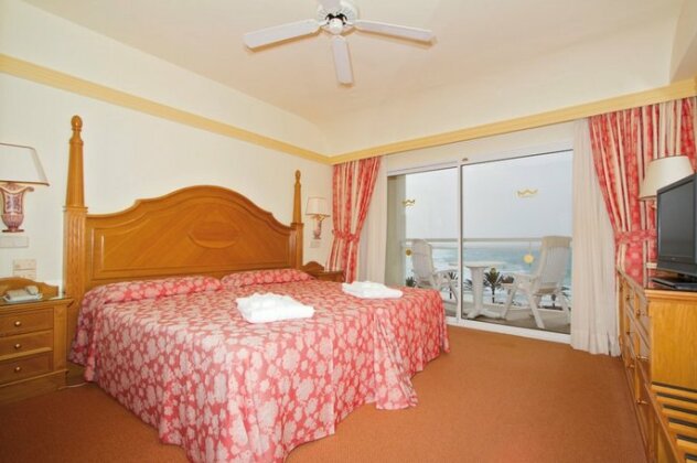 Hotel Riu Palace Tres Islas - Photo5