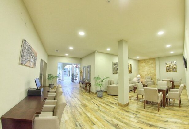Hostal Garlu - Photo3