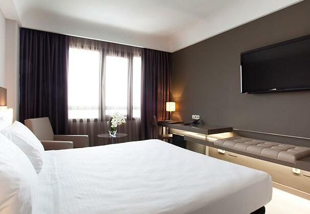 AC Hotel Iberia Las Palmas A Marriott Luxury & Lifestyle Hotel - Photo4