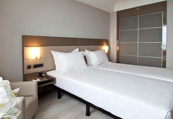 AC Hotel Iberia Las Palmas A Marriott Luxury & Lifestyle Hotel - Photo5