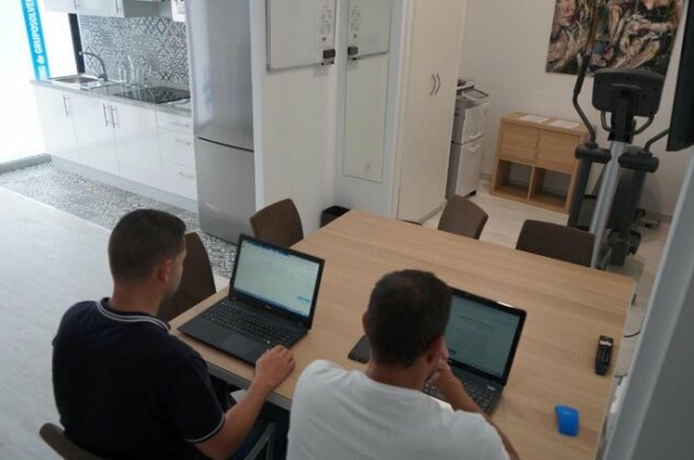 Coworking Studio - Photo2