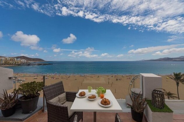 Huge terrace on Las Canteras Home on the beach - Photo2