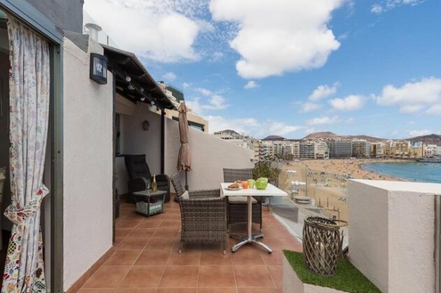 Huge terrace on Las Canteras Home on the beach - Photo5